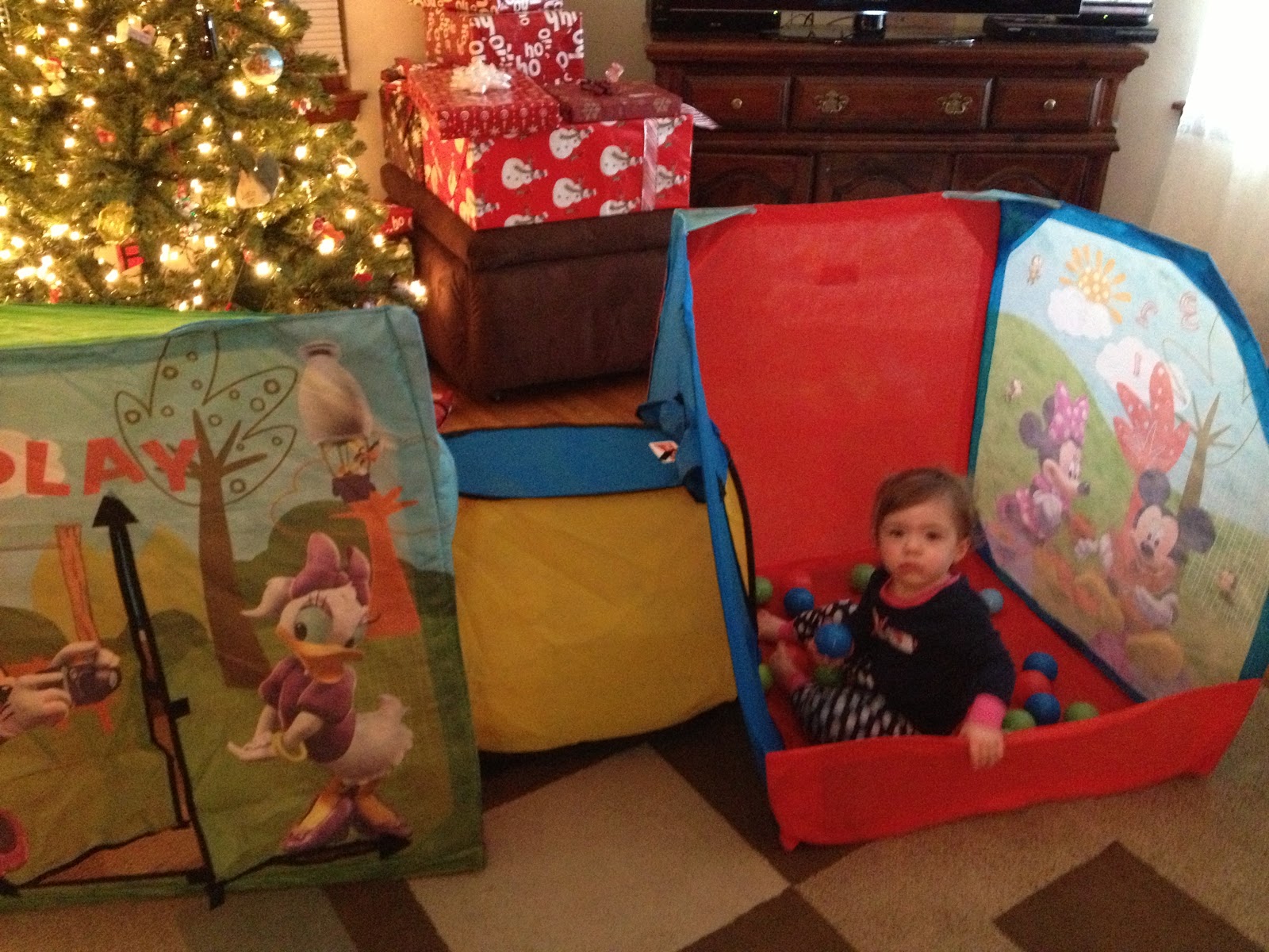 mickey mouse clubhouse ball pit